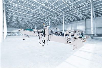 Poate o mașină automată de lipire a dosarelor să funcționeze cu hârtie recicl...